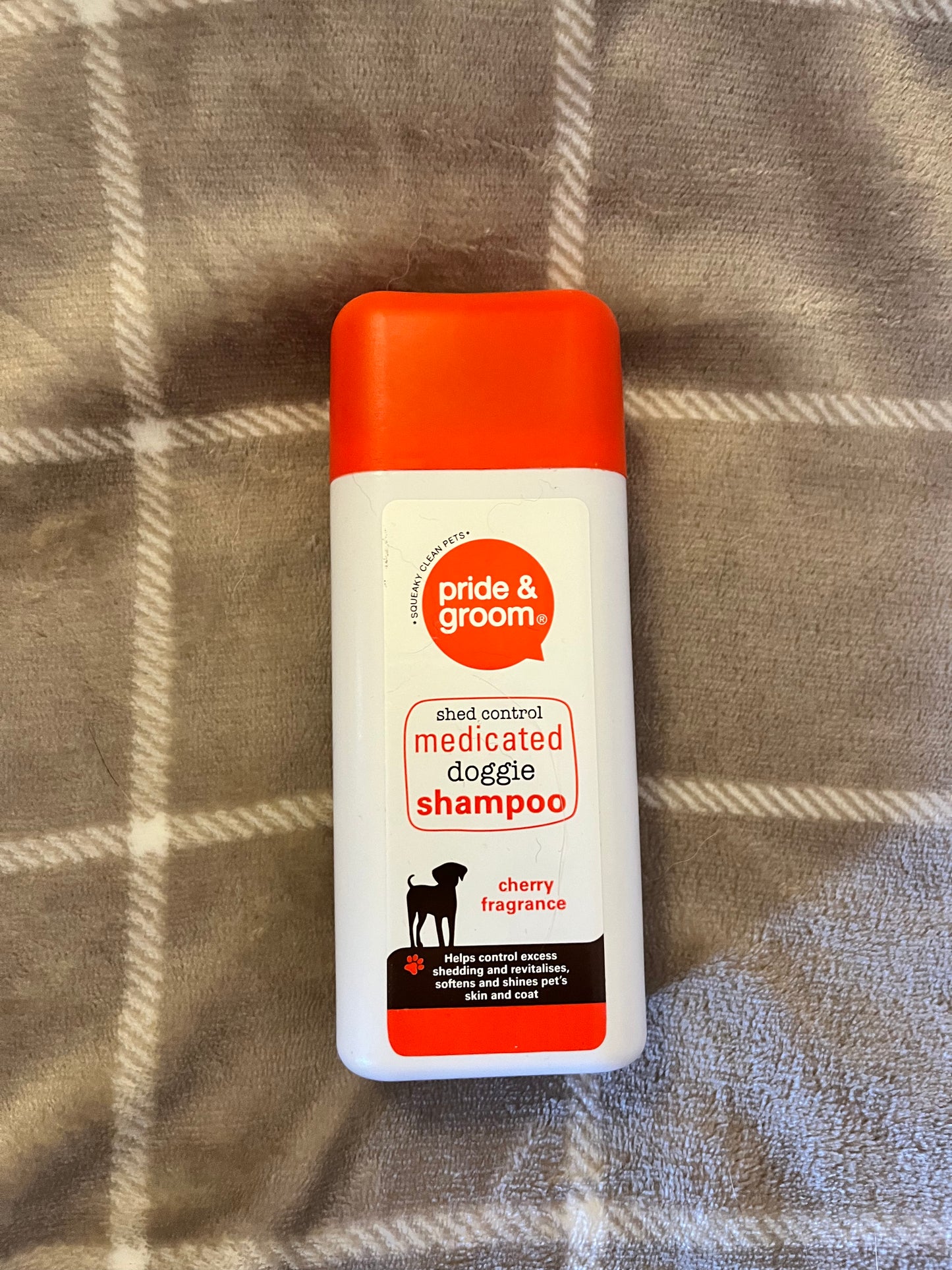 Pride and Groom Medicated Doggie Shampoo